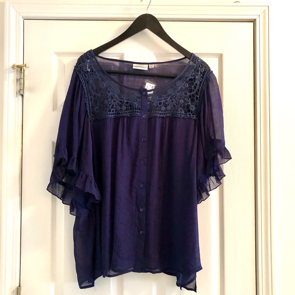NEW- Avenue Lightweight Blue Blouse- size 22